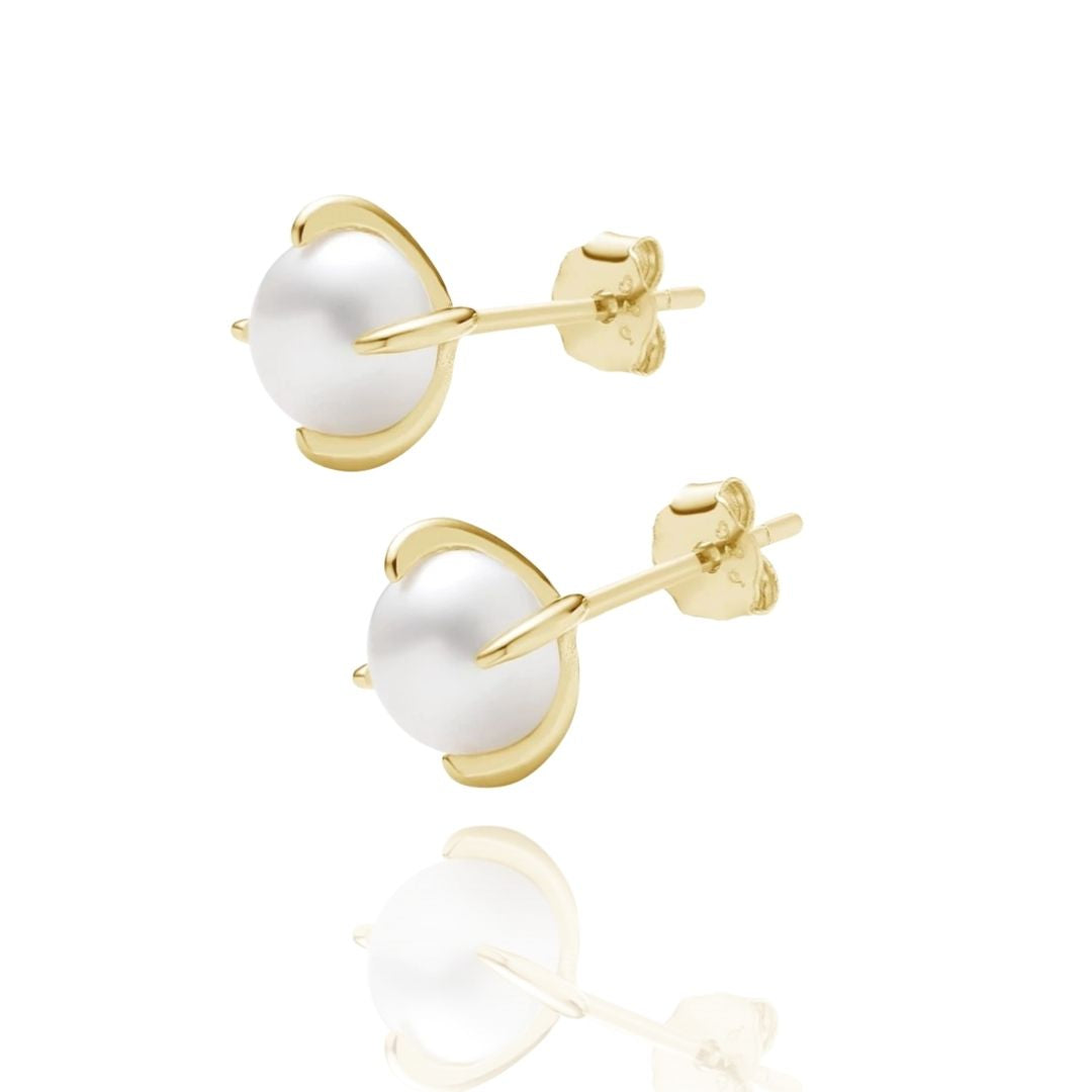 Freshwater Dainty Pearl Stud Earrings - L'Amour Pearls