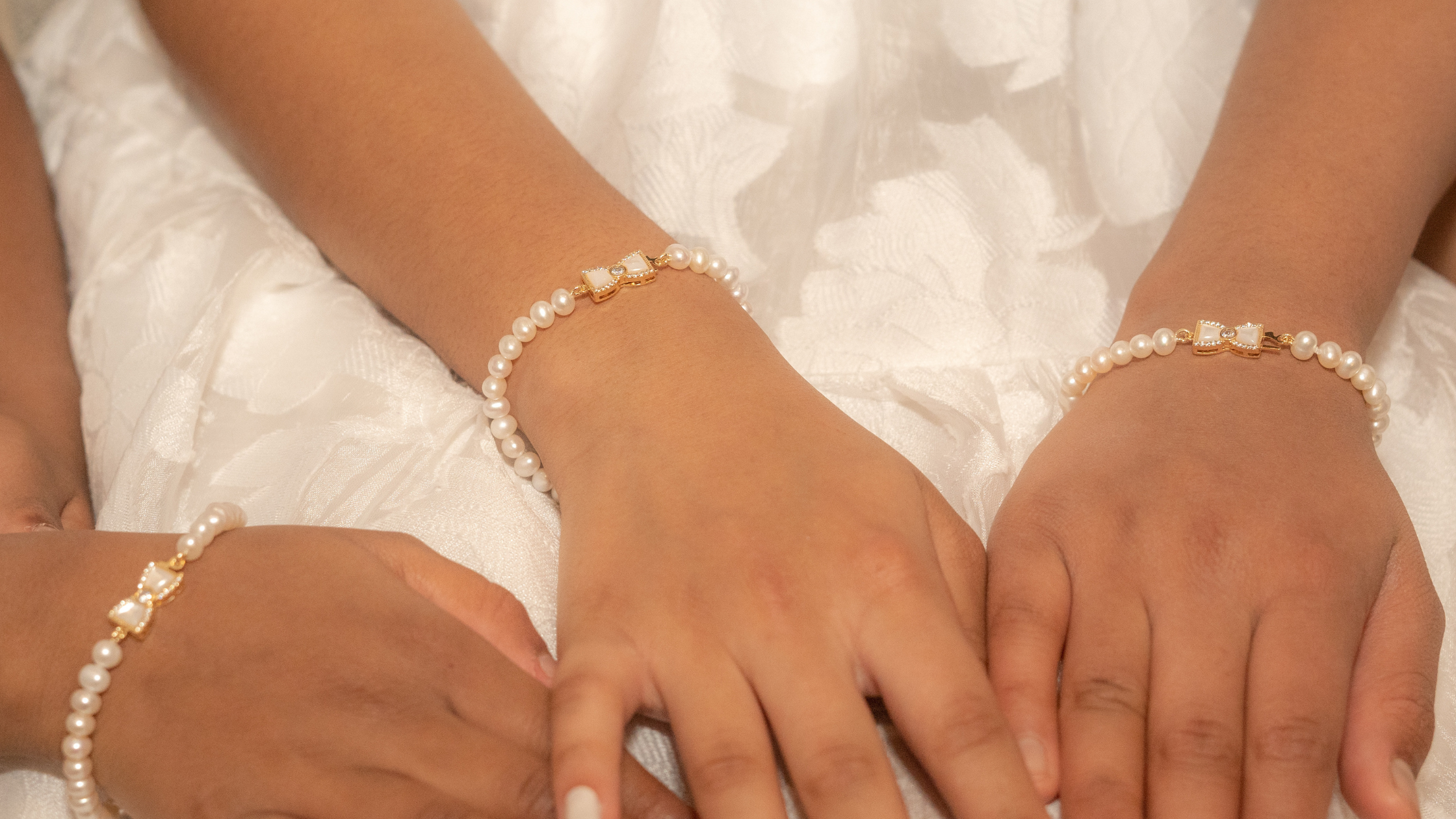 Why is pearl jewelry the best gift for young girls?