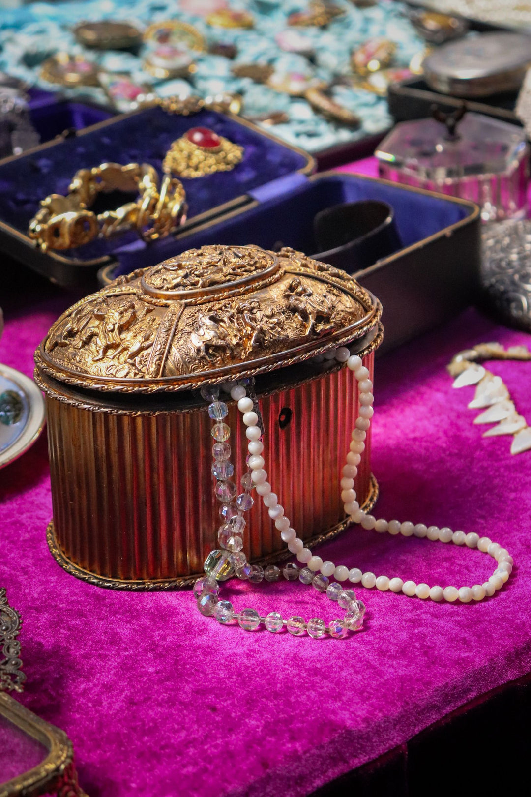 Antique jewelry box with pearls for identifying vintage pearl jewelry