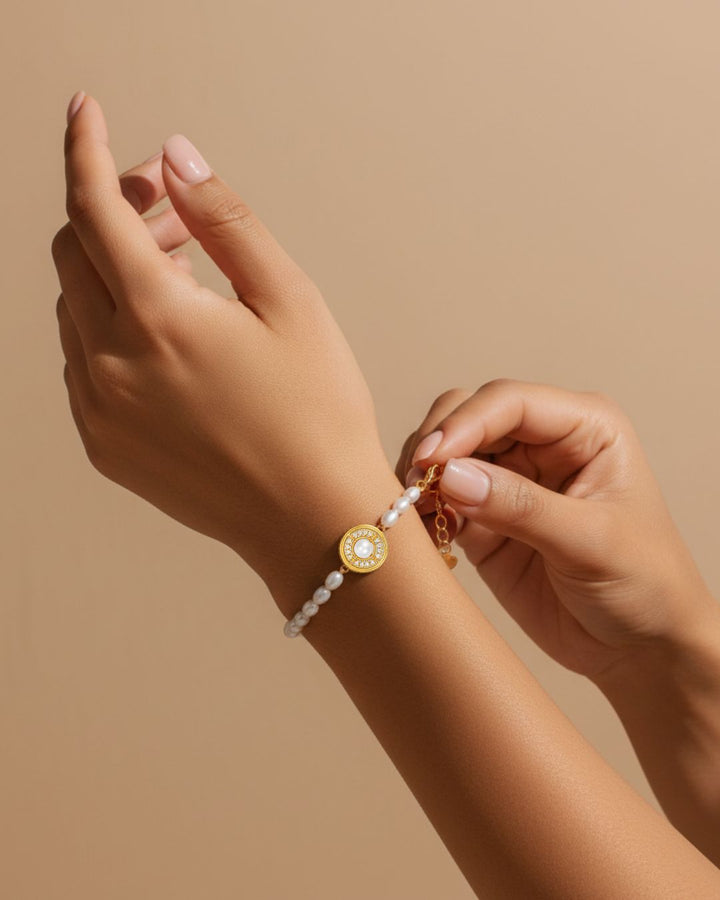 Golden Halo Freshwater Pearl Bracelet