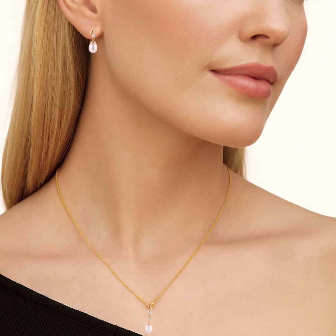 Zig Zag Gold Pearl Necklace